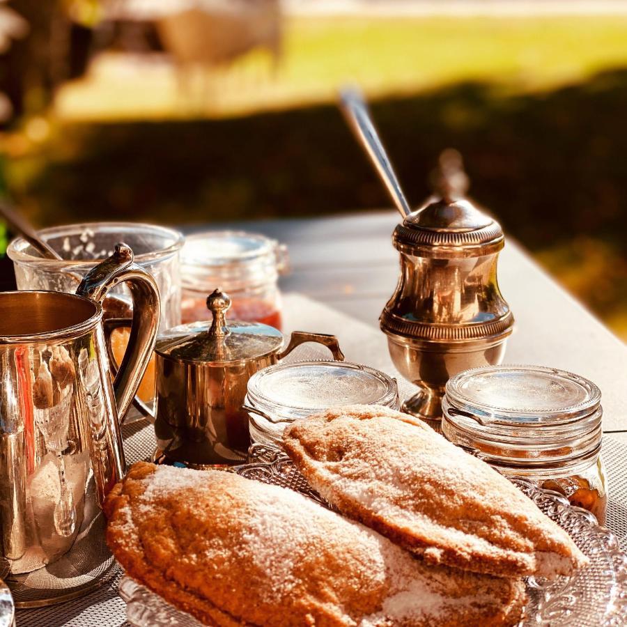 Bed and Breakfast Un Banc au Soleil Marsilly  Exterior foto